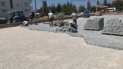 ŞUHUT’TA BELEDİYEMİZ HİZMET ATAĞI DEVAM EDİYOR