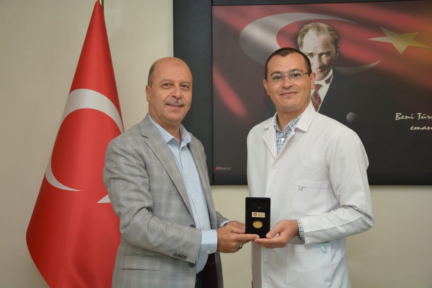 BAŞKAN BOZKURT'TAN BAŞHEKİM ÜNAL'A HAYIRLI OLSUN ZİYARETİ