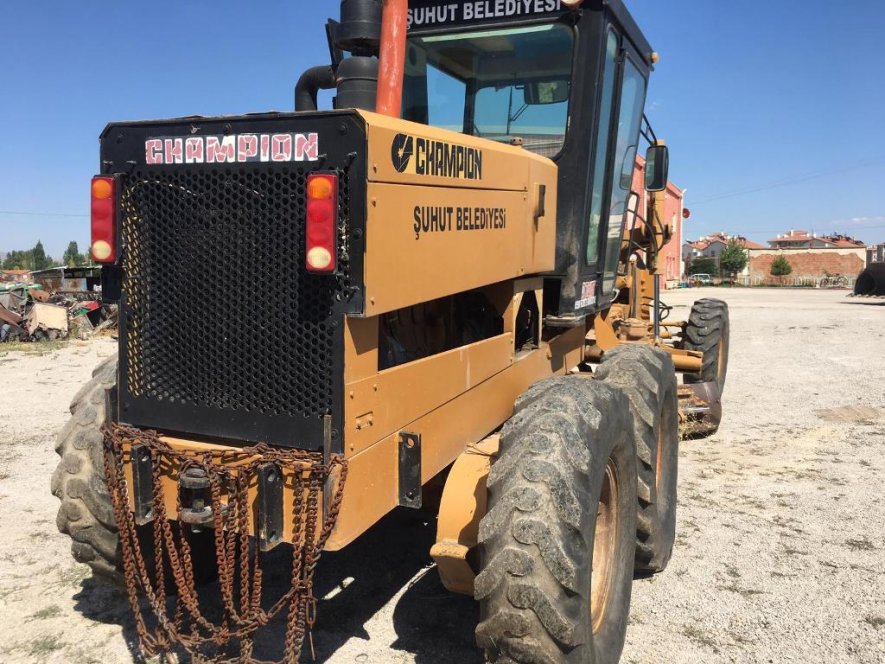 Şuhut Belediyesinden Satılık Araçlar.