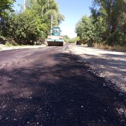 Ortapınar Köy Yolunda  Şuhut Belediyesi Fen İşleri Müdürlüğü Ekiplerimiz Tarafından Asfalt Serim İşlemi Devam Ediyor