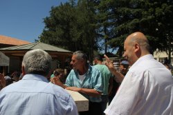 Geleneksel Hale Getirdiğimiz ve Bu Yıl 15.sini Gerçekleştirilen Aşure Dağıtımını Hemşehrilerimizin Yoğun Katılımıyla Gerçekleştirdik.