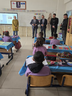 BAŞKAN ÖZAŞKIN ORTAPINAR KÖYÜ İLKOKULU’NU ZİYARET ETTİ