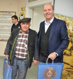 İlçemiz merkezinde hizmet veren değerli muhtarlarımızla bir araya geldik.