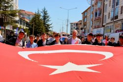 Başkan Bozkurt İlçemiz Şuhut'ta Düzenlenen Gençlik Yürüyüşüne Katıldı.