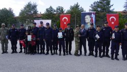 ŞUHUTLU TEMSİLİ ASKERLERE DUYGU DOLU YEMİN TÖRENİ