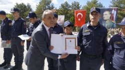 ŞUHUTLU TEMSİLİ ASKERLERE DUYGU DOLU YEMİN TÖRENİ