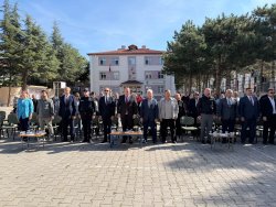 ŞUHUT’TA İLKÖĞRETİM HAFTASI RENKLİ ETKİNLİKLERLE KUTLANDI