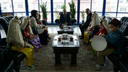 MİNİK DAVULCULARDAN BAŞKAN ÖZAŞKIN’A RAMAZAN SÜRPRİZİ