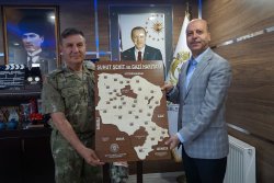 İkmal ve Garnizon Komutanı Tuğgeneral Osman Alp Komutanımıza Nazik Ziyaretleri İçin Teşekkür Ederiz.