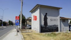 ŞUHUT’TA TRAFO BİNALARI SANATLA BULUŞTU