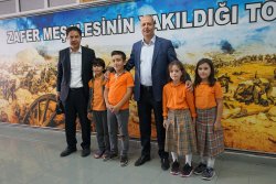 Başkan Bozkurt; Nazik ziyaretleri için Atatürk İlkokulu öğrenci ve öğretmenlerimize teşekkür ederim