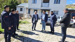BAŞKAN ÖZAŞKIN’DAN İLYASLI KÖYÜ MUHTARI ÇETİN’E TAZİYE ZİYARETİ