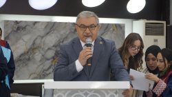 BAŞKAN ÖZAŞKIN’DAN MEZUN GENÇLERE HAYAT DERSİ