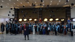 BAŞKAN ÖZAŞKIN’DAN MEZUN GENÇLERE HAYAT DERSİ