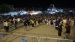 ŞUHUT ZAFER HAFTASI ETKİNLİKLERİNDE BOZLAK VE TÜRKÜ ŞÖLENİ