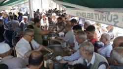 ŞUHUT  BELEDİYESİ  AŞURE PROGRAMI YOĞUN KATILIMLA GERÇEKLEŞTİRİLDİ