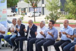 İlçemiz Esnaflarından ve Milliyetçi Hareket Partisi Eski İlçe Başkanı Abdullah Zeybek Kardeşimizin Afyonkarahisar Merkeze 2.Şubesini Açtığı İşyerinin Açılış Törenine Katıldık.