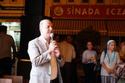 Şuhut Belediyesi 15.Zafer Haftası Kültür ve Sanat Etkinlikleri Programlarımızın Açık Hava Çocuk Sineması İle Açılışını Gerçekleştirdik.