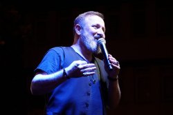 Şuhut Belediyesi 15. Zafer Haftası Kültür ve Sanat Etkinlikleri Programımızın 2. Gününde Meydanımızı Doldurup Taşıran Binlerce Hemşehrimiz İle Birlikte Talha Bora Öge'yi Şuhut'ta Ağırladık.