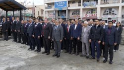 BAŞKAN ÖZAŞKIN’DAN CUMHURİYETİN 103. YILINDA ÇELENK SUNUMU