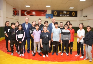 Şuhut Belediyesi Spor Eğitim Merkezi Judo Kursundayiz