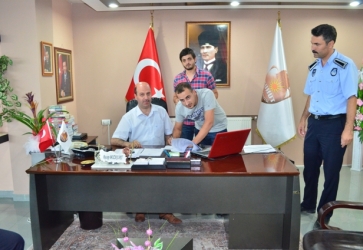 BELEDİYEMİZ 80 KİŞİLİK HİZMET ALIM İHALESİ SONUCU BEYAZ DOĞUŞ YEMEKÇİLİK TEMİZLİK DESTEK HİZMETLERİ TİCARET L.M.T.ŞİRKETİ İLE ANLAŞTI.