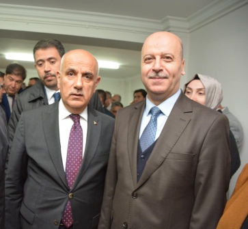 Başkan Bozkurt  Tarım ve Orman Bakanımız Sayın Prof. Dr. Vahit Kirişci ile Görüştü.