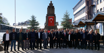 BAŞKAN ÖZAŞKIN MUHTARLAR GÜNÜ PROGRAMINA KATILDI