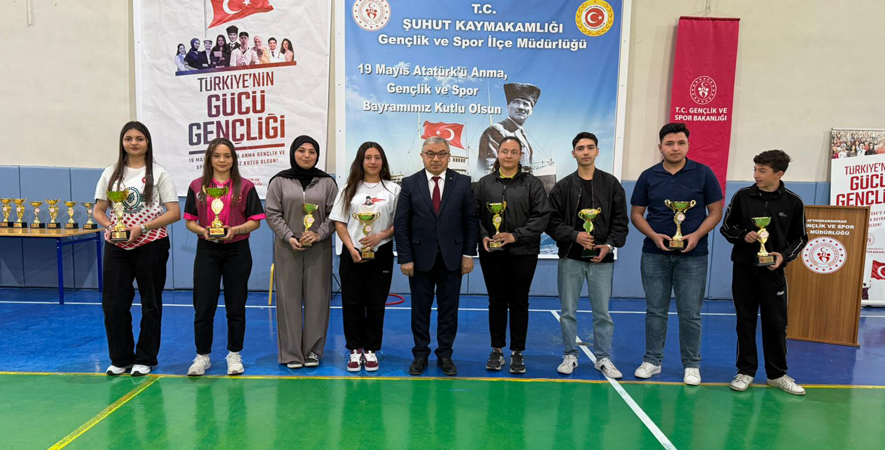 ŞUHUT’TA 19 MAYIS BAYRAMI BÜYÜK COŞKUYLA KUTLANDI