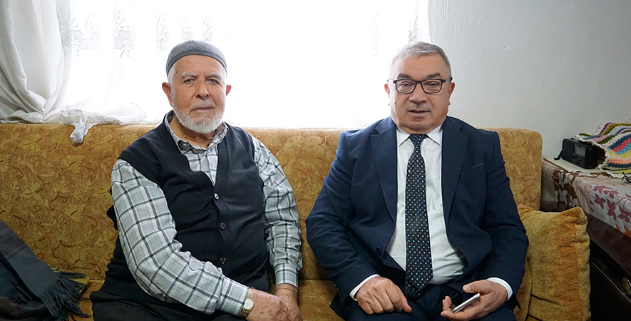 BAŞKAN ÖZAŞKIN’DAN KAVAKLI KÖYÜ’NDE ANLAMLI ZİYARET