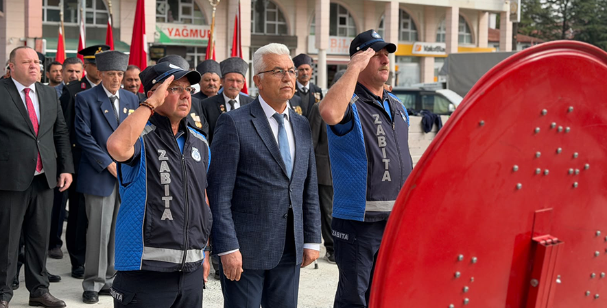 ŞUHUT’TA 19 EYLÜL GAZİLER GÜNÜ TÖRENLE KUTLANDI