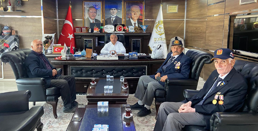 GAZİLERDEN BAŞKAN ÖZAŞKIN’A ZİYARET