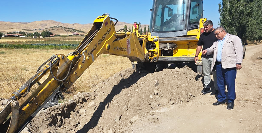 BAŞKAN ÖZAŞKIN, DOĞALGAZ ÇALIŞMALARINI İNCELEDİ