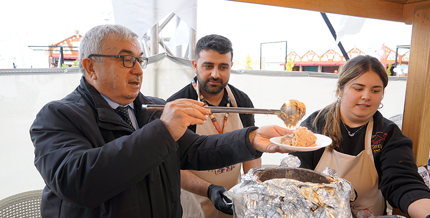 ŞUHUT’UN KEŞKEĞİ VE PATATESİ GASTRO AFYON’A DAMGA VURDU